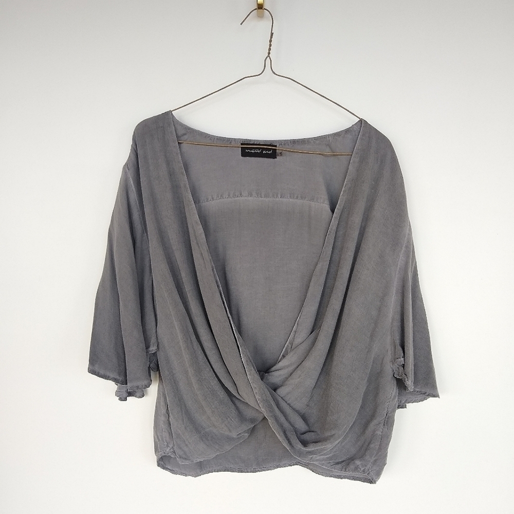 SALE 🛍️ MUSTARD SEED drapey blouse gray Womens size L